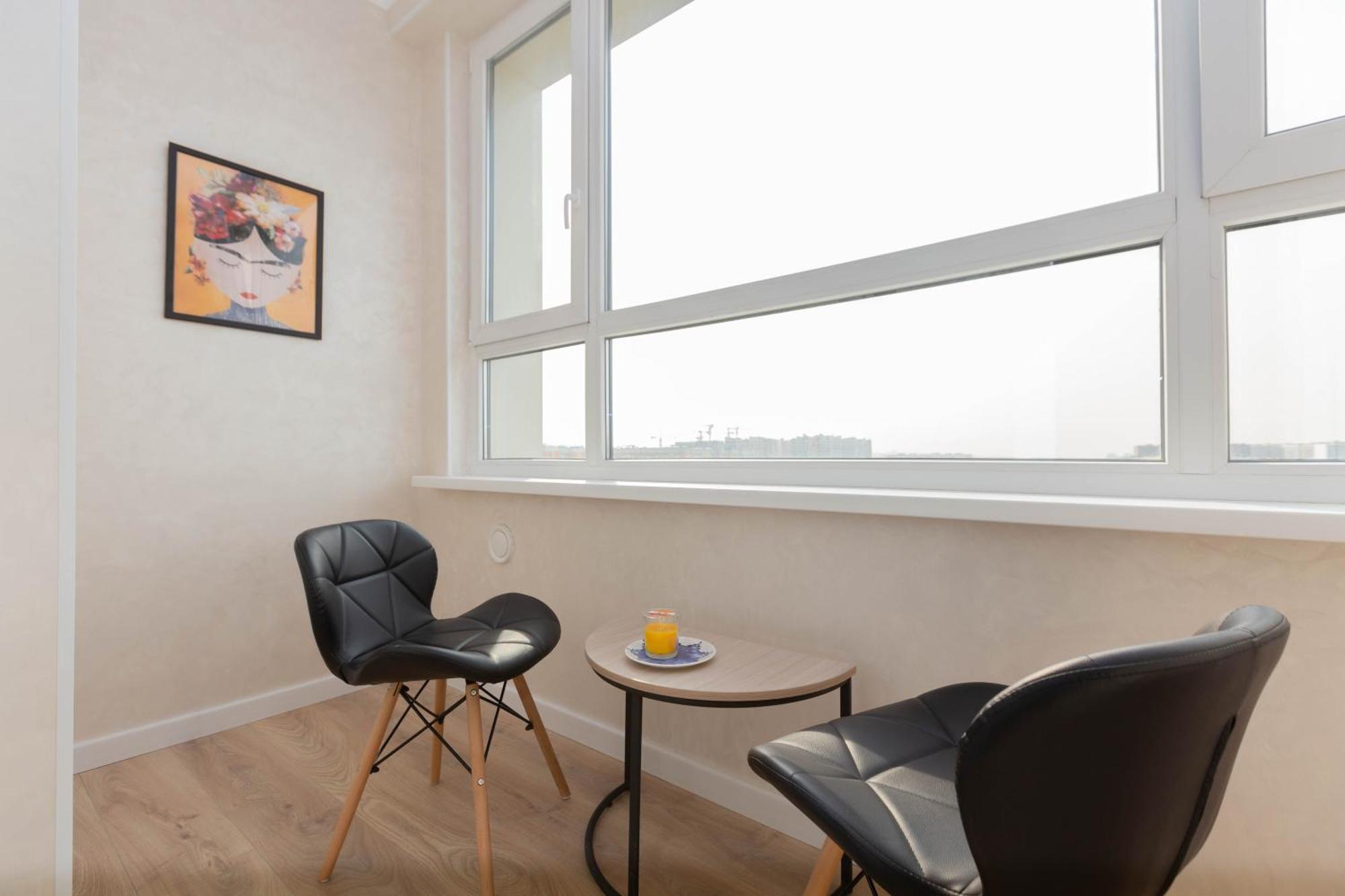 Apartment Alpine Serenity Deluxe With Mountain Views Near The Adk Shopping Center And Sairan Metro Station